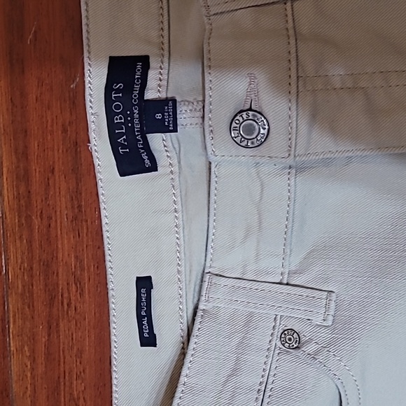Talbots size 8 Capri jeans. - Picture 12 of 12